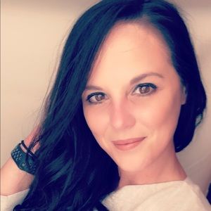 Meet your Posher, Leemarie